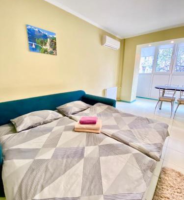 Podil Apartment | Апартаменти біля Поштової площі на другому поверсі