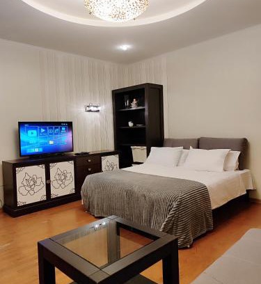 Desnyans'kyi District Apartment | велика двокімнатна Данькевича