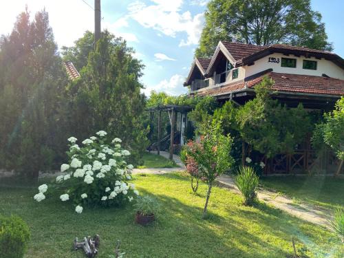 Apriltsi House | Вилно селище Паздерите