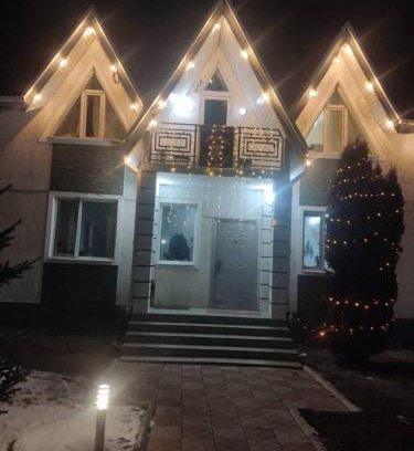 Karakol House | Гостевой дом Асман-Тоо-HOGWARTS