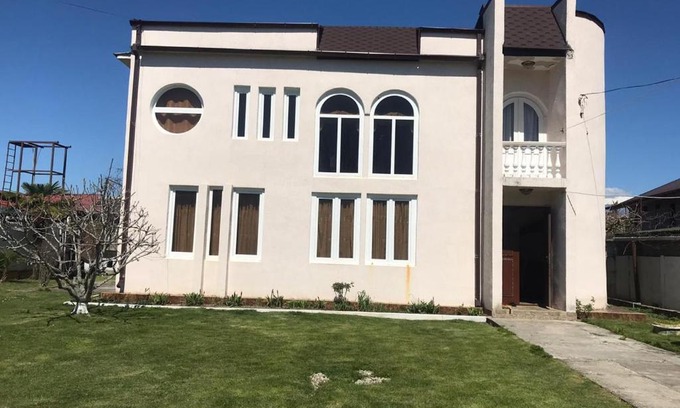 Gudauta House | Гостевой дом Белла