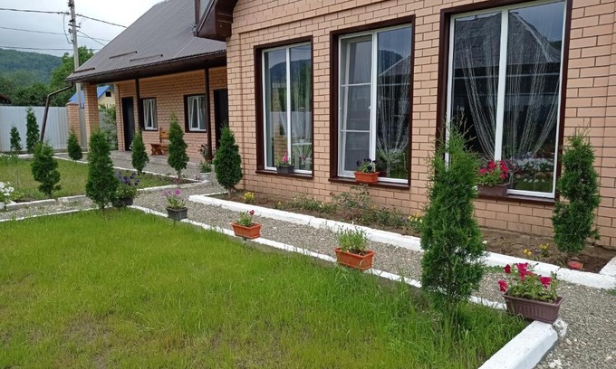 Kamennomostskiy House | Гостевой дом 1000 и 1ночь