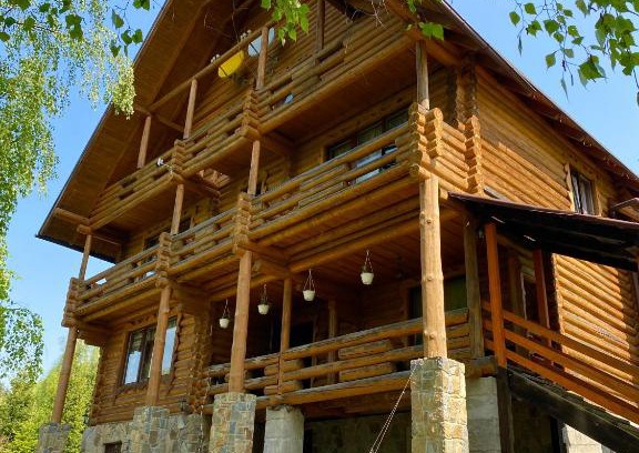 Oryavchyk Apartment | Гостинний двір