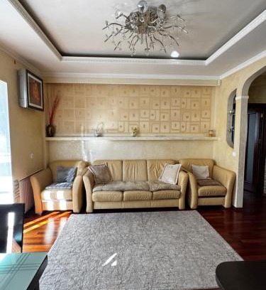 Kamenets-Podol'skiy Apartment | Квартира на Шевченка