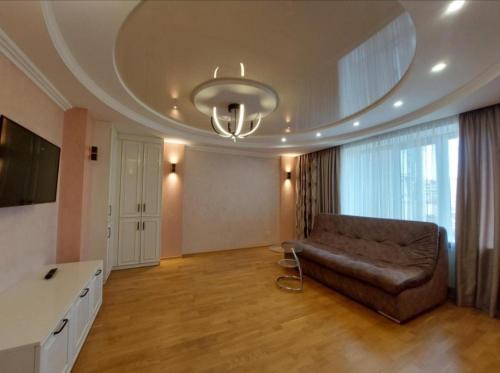 Lutsk Apartment | Класичний Люкс біля Порт сіті