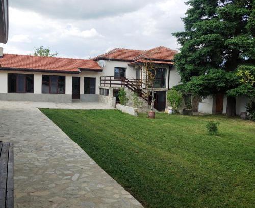 Avren Villa | Коларова къща