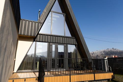 Skhidnytsya Ski Chalet | Котеджі Альціона