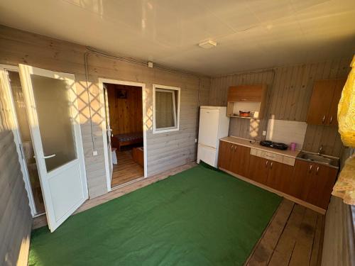 Karolino-Bugaz Cabin | Котеджі У Міхалича