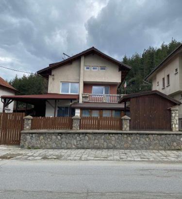 Mala Tsurkva House | Къща за гости Хриси