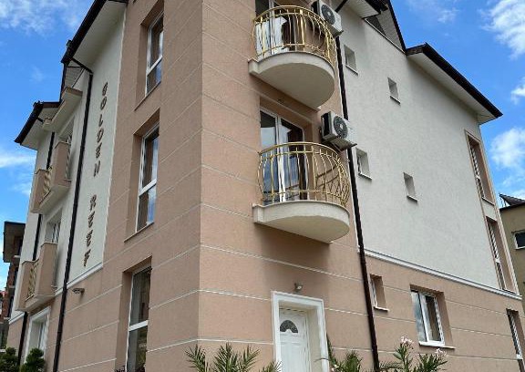 Tsarevo House | Къща за гости Golden Reef