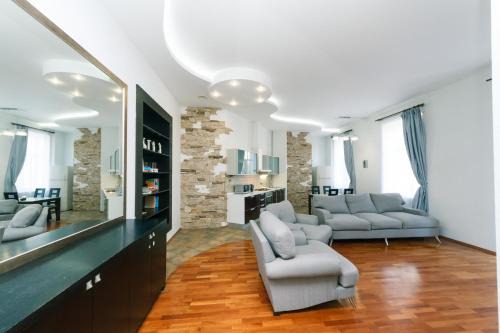 Khreshchatyy Yar Apartment | Майдан провулок Музейний 8-Б