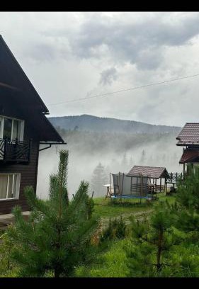 Vorokhta Cabin | Мелодія Гір Вид на гори