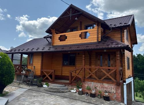 Vyzhnytsya Villa | На Замковiй горi