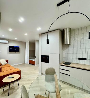 Cherkasy Apartment | Неймовірно крута студія в центрі Черкас! Панорамні вікна! Ремонт 2025 року