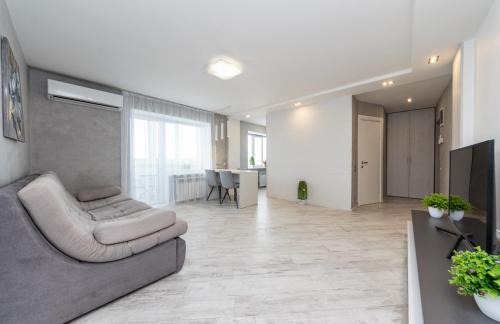 Podil Apartment | Поліл, Набережно-Хрещатицька 11