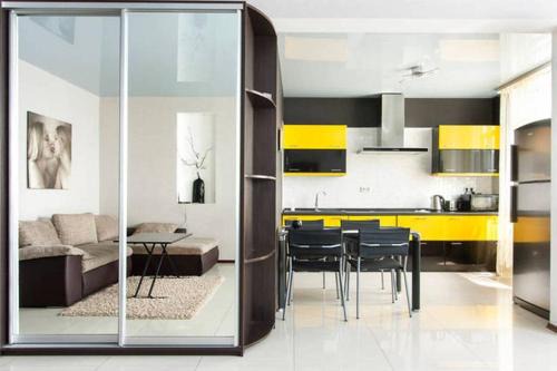 Darnyckyj Apartment | Просторная квартира на улице Бориса Гмыри 4