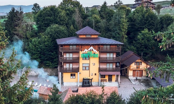 Podobovets Hotel | ПІД МАГУРОЮ