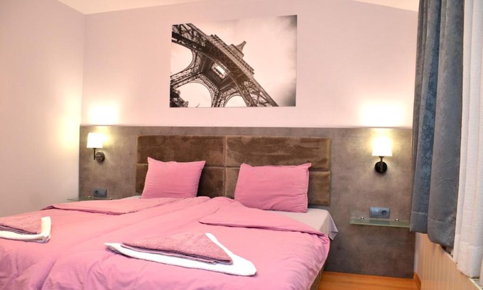 Devin House | Стаи за Гости Тони и Крис