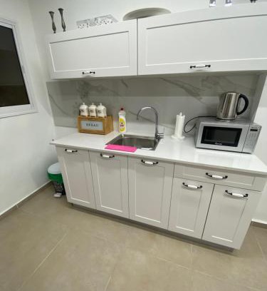 Kiryat Yam Apartment | דירת גן קרוב לים