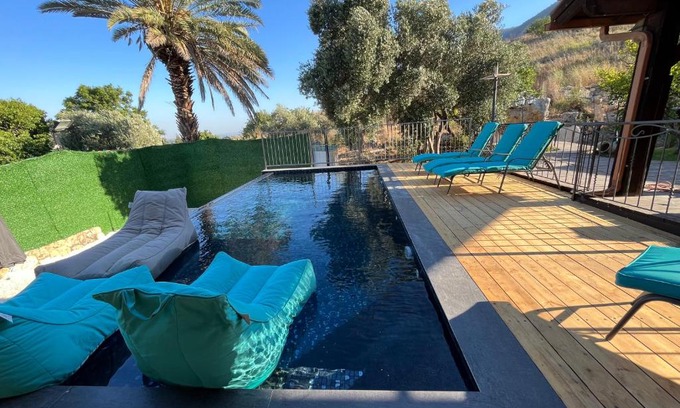 Qiryat Shemona Apartment | צימר נוף להרים