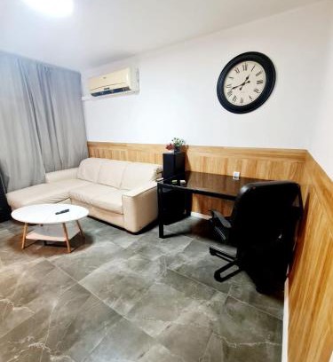 Kiryat Motzkin Apartment | רום סרוויס