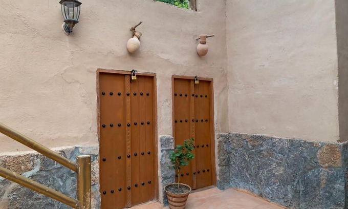 Al Hamra Hostel | بيت نُزل السلام التراثي Bait Salam Inn