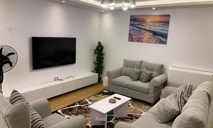 Agouza Apartment | شارع لبنان - المهندسين - القاهرة مصر