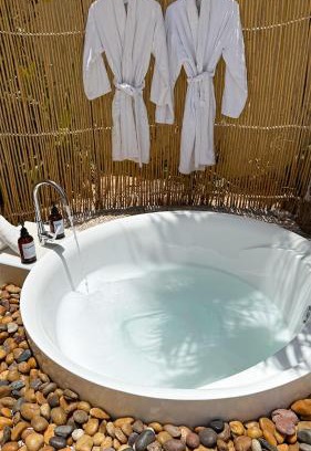 Al-Hofuf Hotel | شاليه فندقي غرفتين نوم مسبح وبانيو