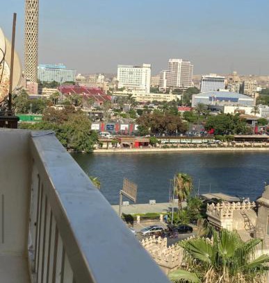 Al Duqqi Apartment | شقة الدقي تري النيل