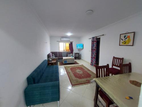 Nasr City Apartment | شقة مفروشة للإيجار اليومي في كمبوند جاردينيا سيتي