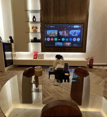 Hafr Al Batin Apartment | شقه فاخره تتكون من غرفه وصاله