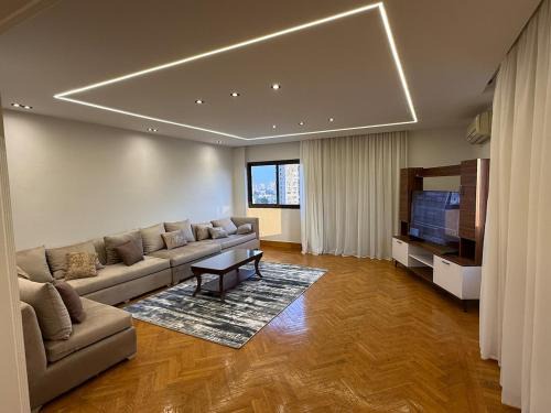 Zamalek Apartment | شقه 3 غرف في الزمالك فيو مفتوح