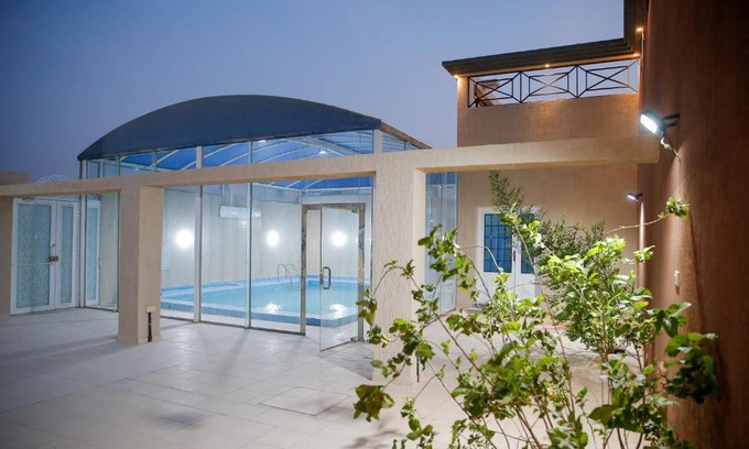 Al Hofuf Villa | فيلا الورود