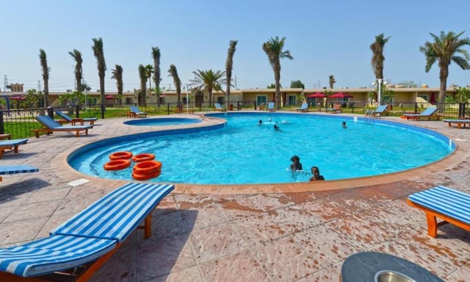 Dhahran Resort | لافونتين البحيرة