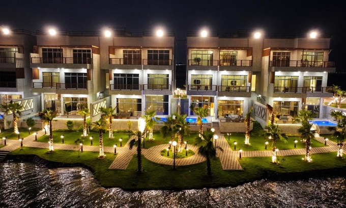 Al Khobar Ski Chalet | منتجع اجمكان Ajmkan Resort