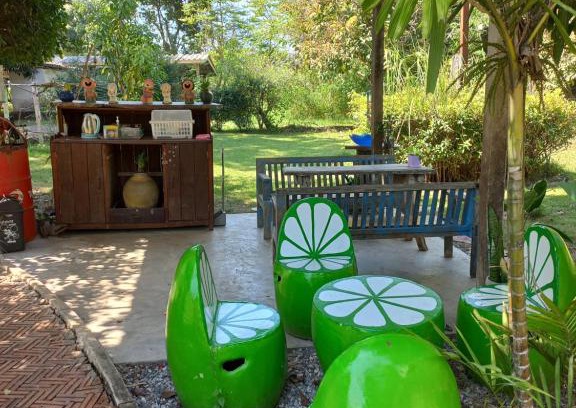 Nong Phlap House | บ้านพักคุณยายเขียว