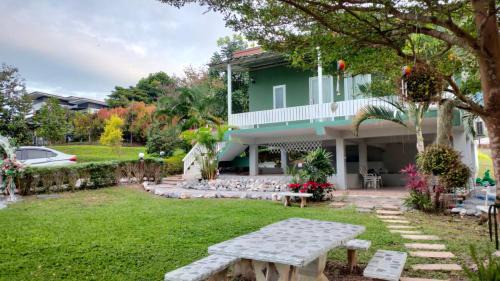 Khaem Son Resort | บ้านเอื้อมดาว เขาค้อ