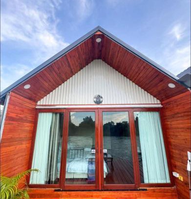 Louangphabang Boat Rental | ຈອງເຮືອນແພເມືອງເຟືອງ จองที่พักเรือแพรเมืองเฟือง