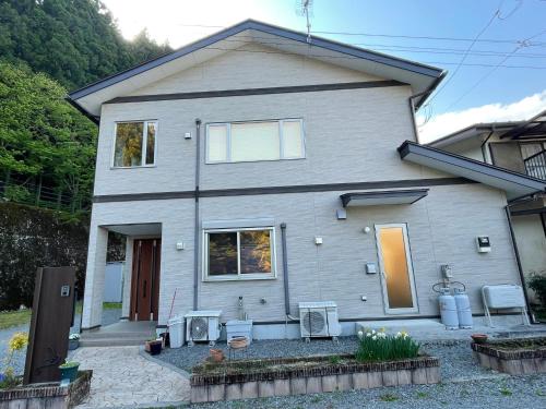 Nikko House | はなの環