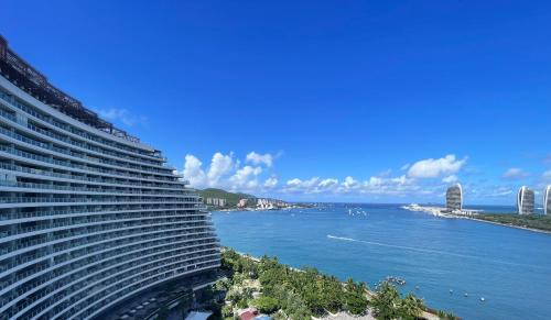 Tianya District Hotel | 三亚天成中央海岸海景酒店