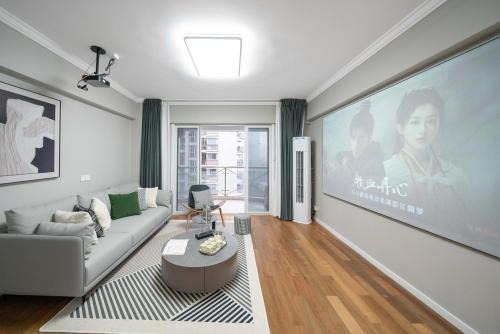 Downtown Shanghai Apartment | 上海柠檬汁民宿 Shanghai lemon juic B&B -Shanghai Lemon Deluxe Room外滩南京东路步行街