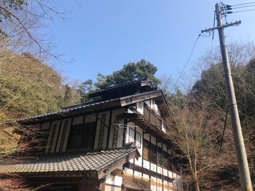 Aki Ward Apartment | 古民家の宿屋千鶴1組限定貸切プラン5部屋15名宿泊可