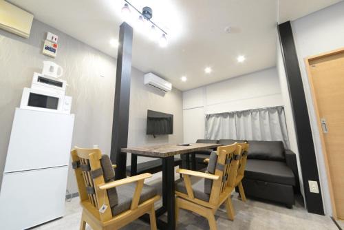 Shinjuku House | 和ノ楓cottage第二 新宿の2階建て2室1シャワー1トイレ