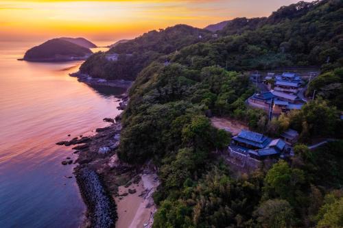Mitoyo Villa | 巡りの宿夕波