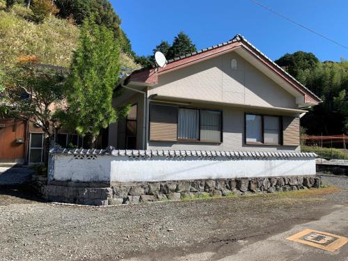Hata-gun House | 民泊かも川