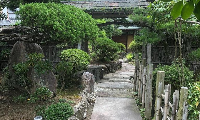 Kanonji House | 茶室 吉野屋