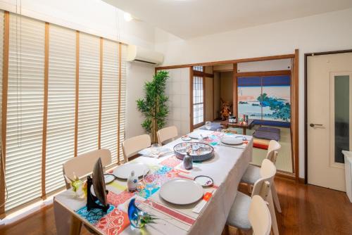 Ichikawa Apartment | 貸切でディズニー20分直通120平米4LDK最大16名吹き抜けと和室成田空港50分a