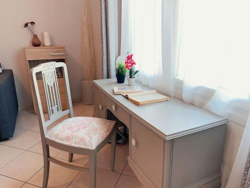 Kallithea Apartment | 近图书馆宽敞露台Spacious Terrace Near Library
