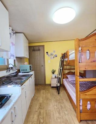 Gwangjin House | 화가의 집 -아차산역, 풀옵션 원룸 ,2베드 2인, 세탁기건조기, 장박, 건국대&세종대