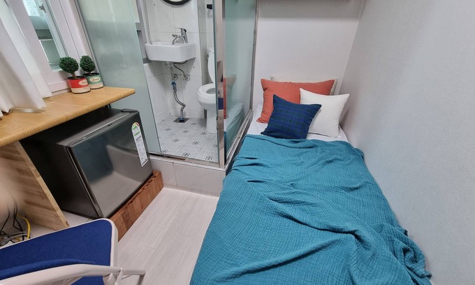 Hwigyeong-dong House | 회기역 초 역세권 프리미엄 게스트하우스